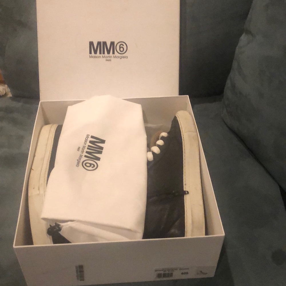 Cute black mm6 sneakers